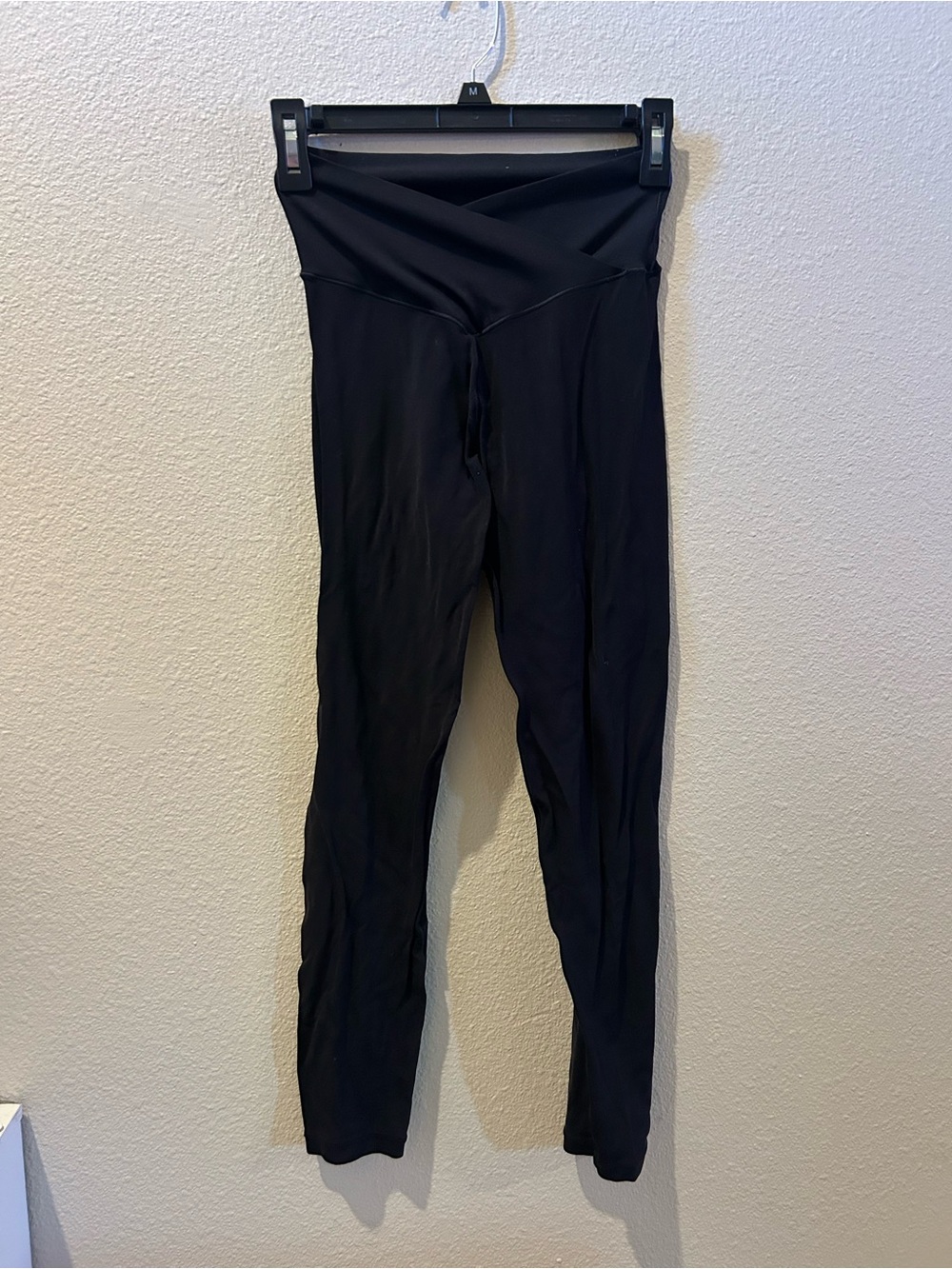 Aerie Black High-Rise Crossover Waist Leggings
